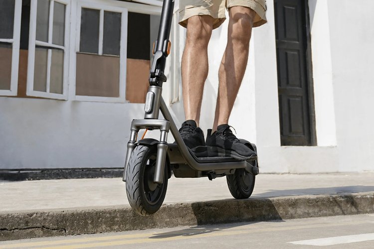 Xiaomi Electric Scooter 6 Lite roues suspension