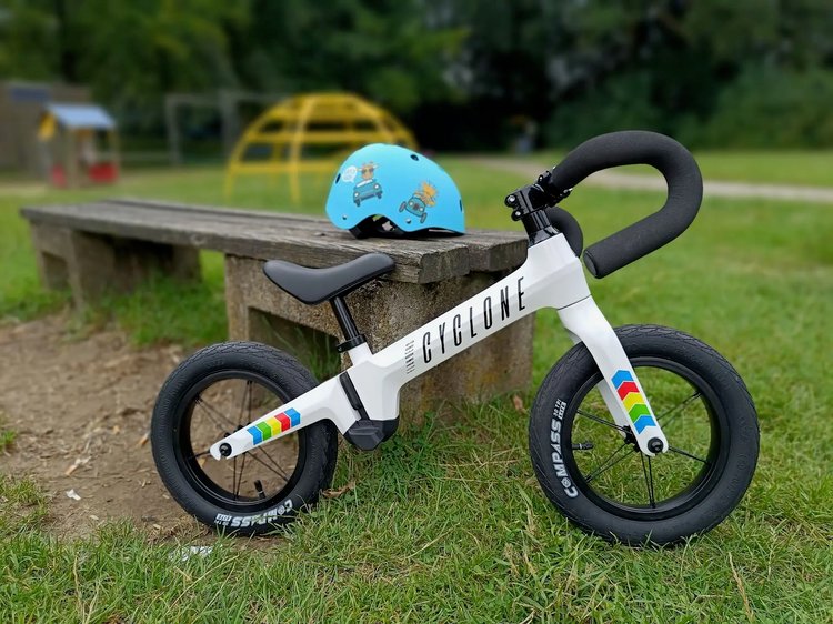 Draisienne enfant Flanders Cyclone ONE au design inspiré des vélos de course