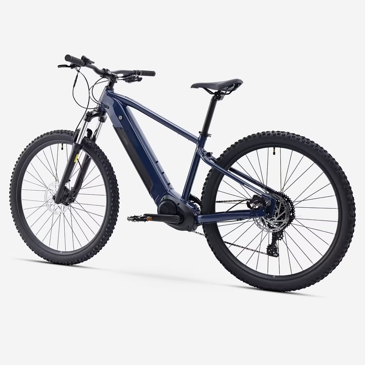 VTT électrique Rockrider E-EXPL 140 de Decathlon en randonnée tout-terrain
