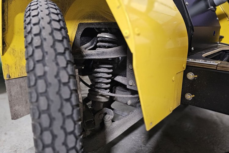 Ouicycle suspensions