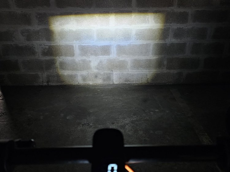 Xiaomi Electric Scooter 6 Pro éclairage faisceau