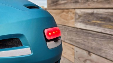 LED arrière rouge du casque vélo Met E-Mob MIPS