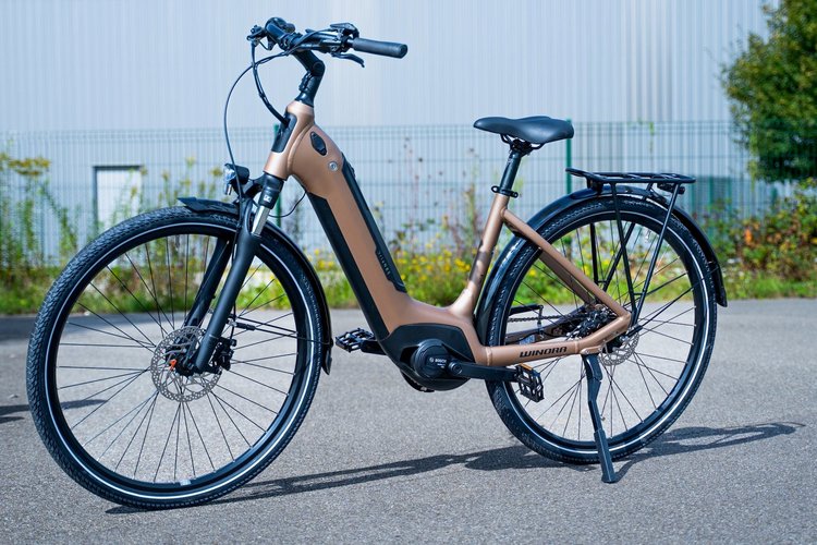 Winora Tria N8f e vélo électrique de ville profil complet