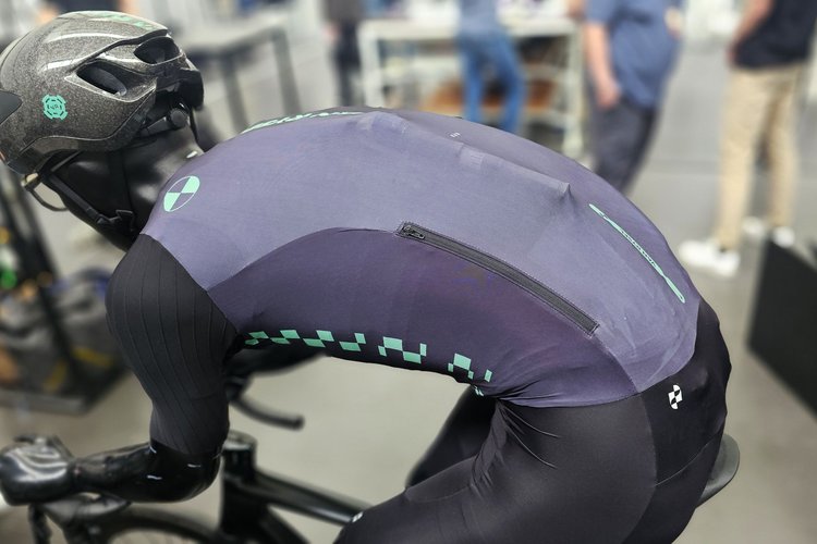 Airbag vélo Van Rysel détails