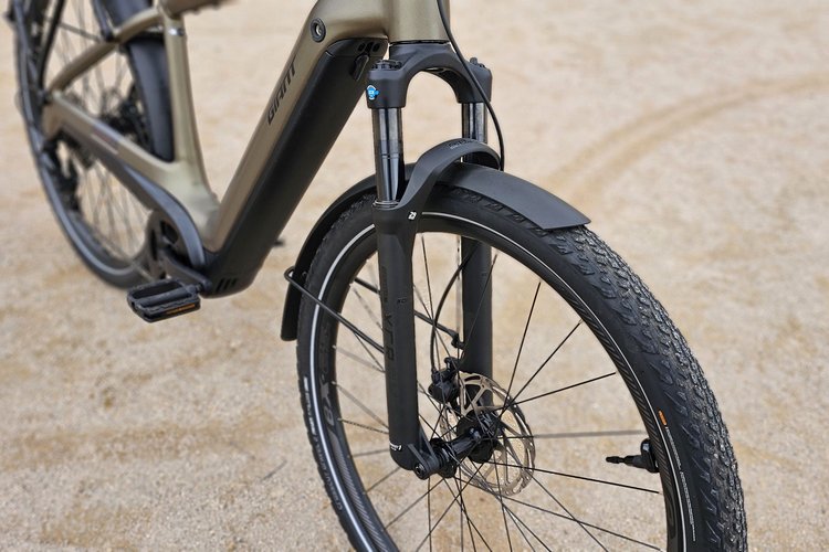 Giant Explore E+ 3 suspension fourche