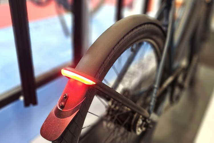 Raleigh One ST éclairage arrière