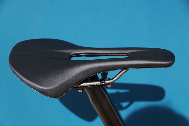 Flit M2i selle