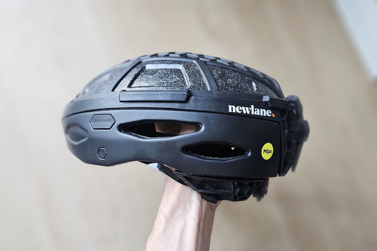 Newlane MIPS déplié