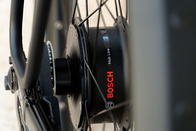 Moustache Lundi 27 2027 moteur Bosch Hub Line