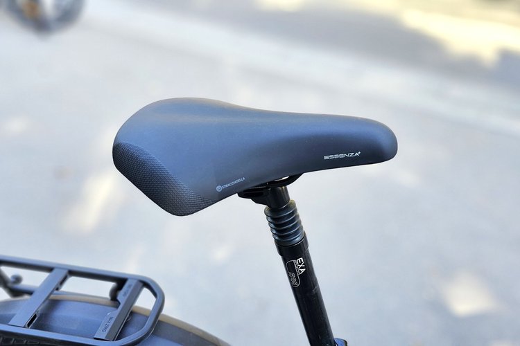 Test Moustache Lundi 27 2026 selle