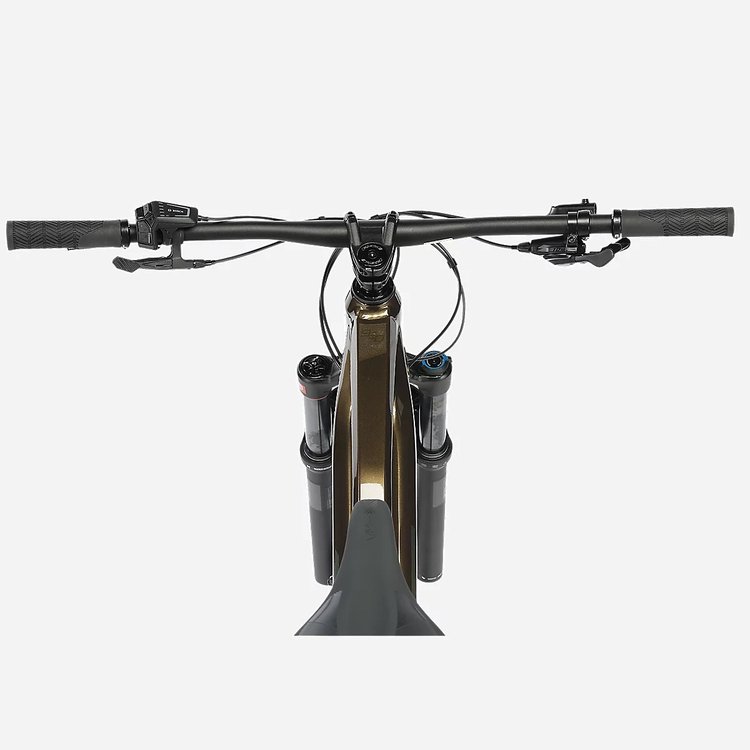 VTT électrique Nakamura E-SUMMIT 990 vu de face, cintre large de 780 mm et fourche RockShox