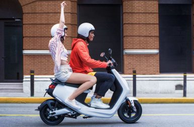 Bonus scooter électrique 2023 : les aides et primes en détail