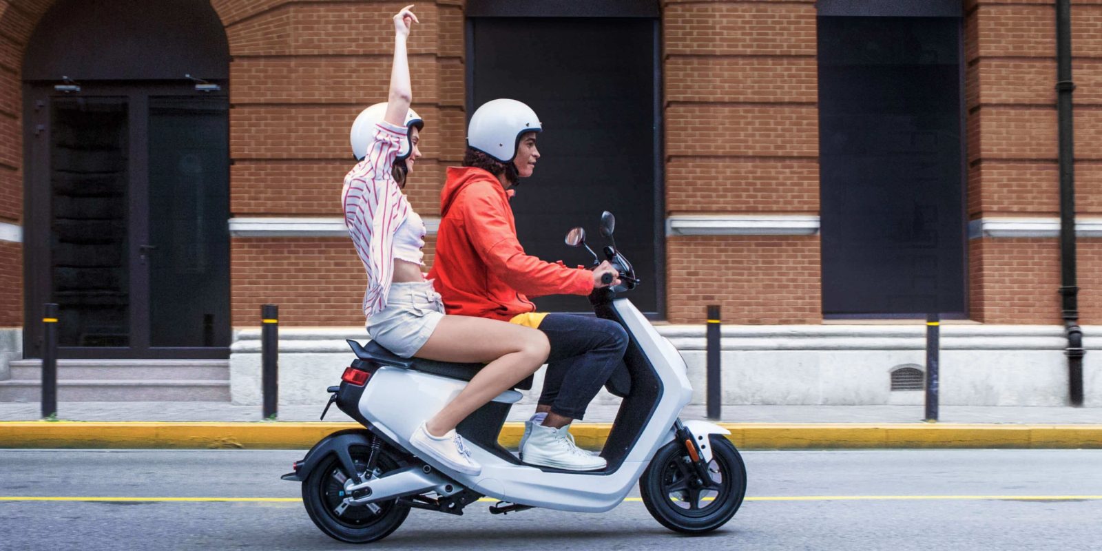 Bonus scooter électrique 2023 : les aides et primes en détail