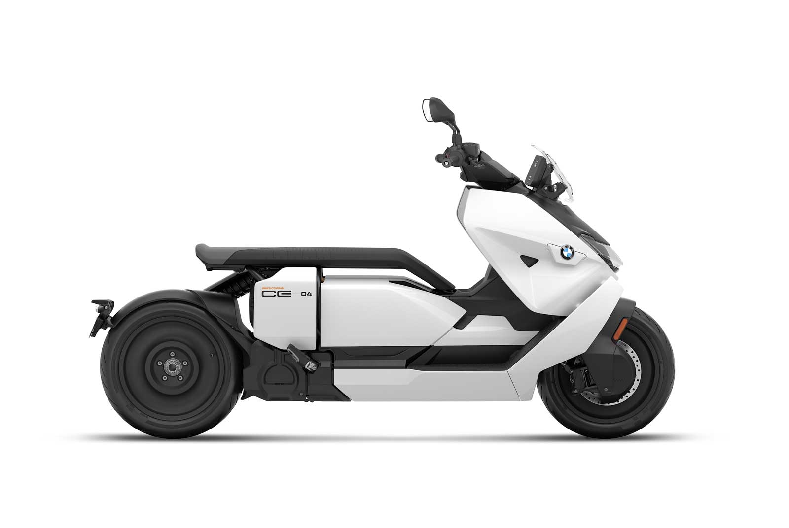 BMW CE 04