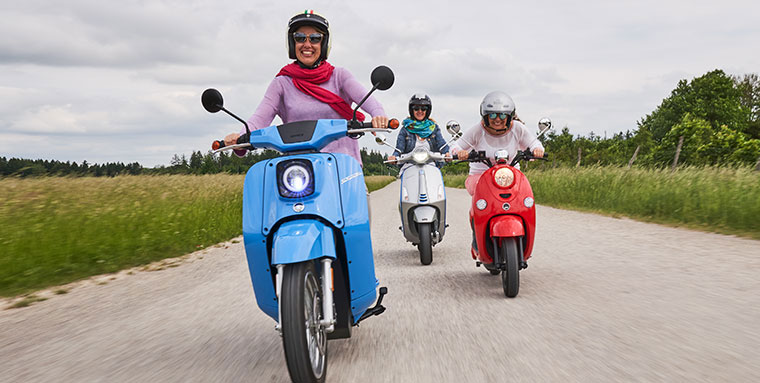 Niu, Piaggio, Unu, Govecs : essai comparatif de 7 scooters électriques par l’ADAC