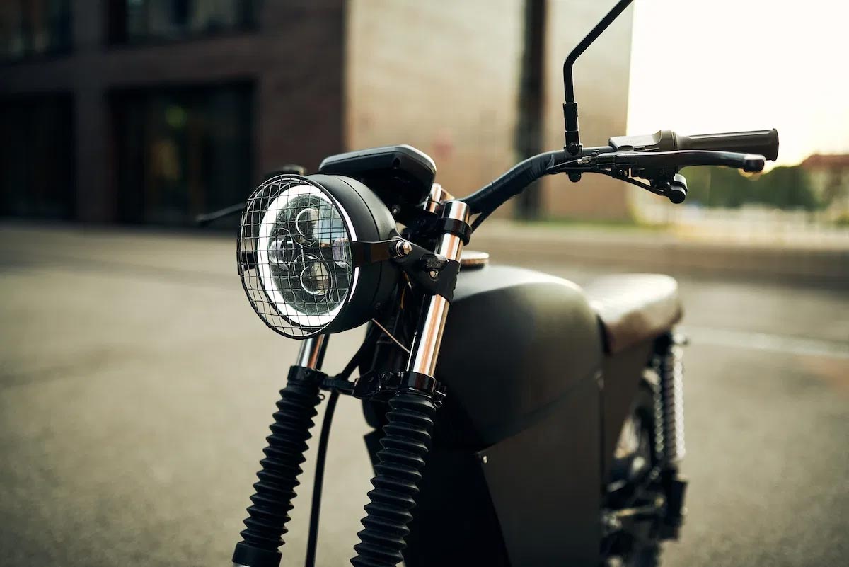 Black Tea Moped : la moto électrique low-cost se rapproche de la série