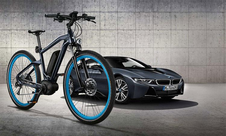 BMW Cruise e-Bike Protonic Dark Silver : un vélo électrique haut de gamme en édition limitée