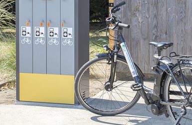 Maine et Loire : des bornes de recharge dédiées aux vélos électriques