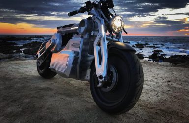 Curtiss Motorcycles Zeus : une moto électrique à double moteurs