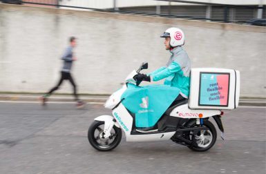 A Londres, Deliveroo passe au scooter électrique