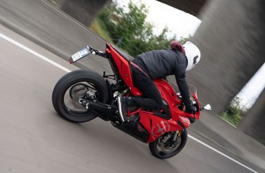 Essai Energica EGO RS : que vaut la moto électrique la plus rapide du monde ?