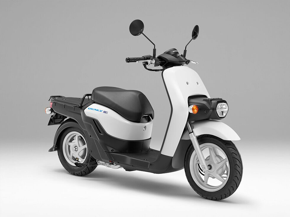 Honda lance son scooter électrique Benly e: au Japon
