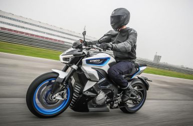 RevoNEX : la moto électrique de Kymco sera fabriquée en Europe