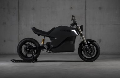 NXT présente une moto électrique en fibre de carbone