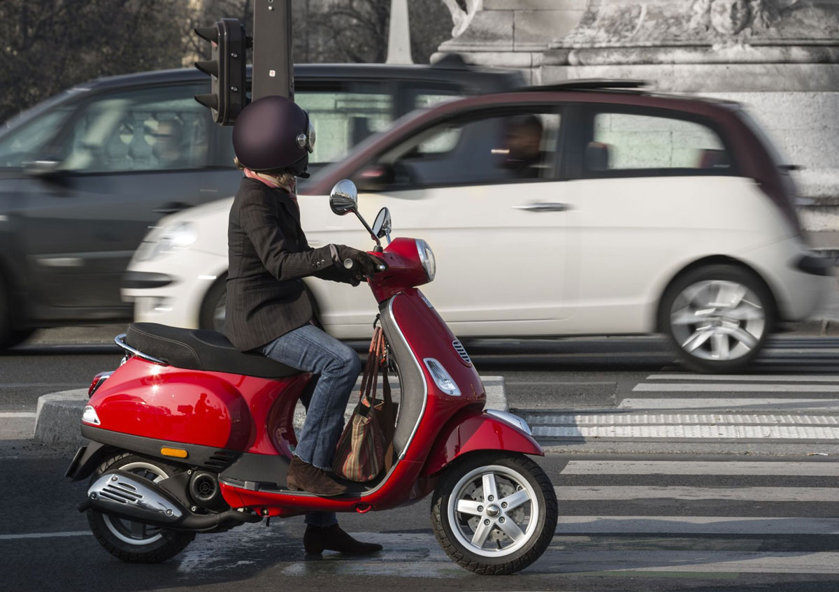 A Paris, les deux-roues polluent davantage qu’une voiture