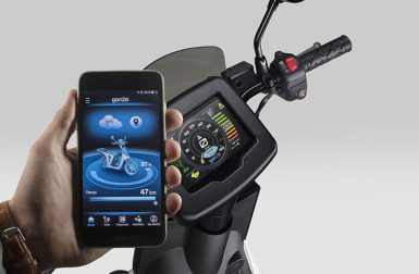 Scooter électrique : Peugeot s’associe à AT&T pour présenter un modèle connecté