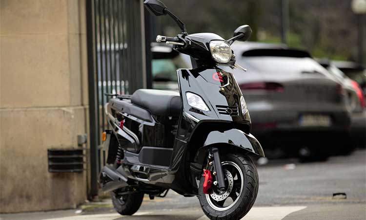 RedE veut imposer son scooter électrique pour les livraisons