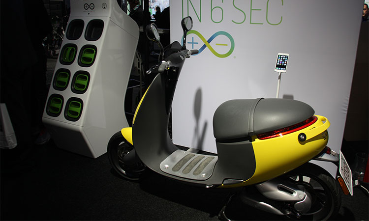 Le scooter électrique Gogoro s’expose à la COP21