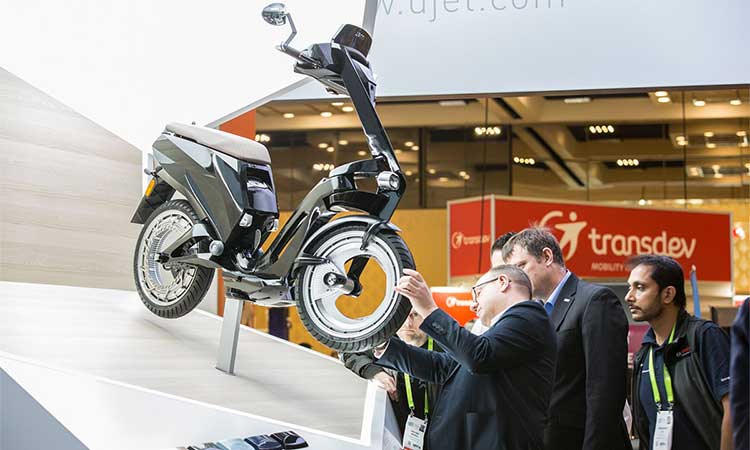 Ujet présente son scooter électrique au CES Las Vegas
