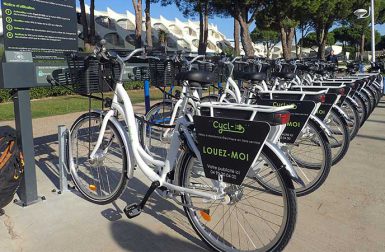 Des vélos électriques en libre-service à Port Camargue