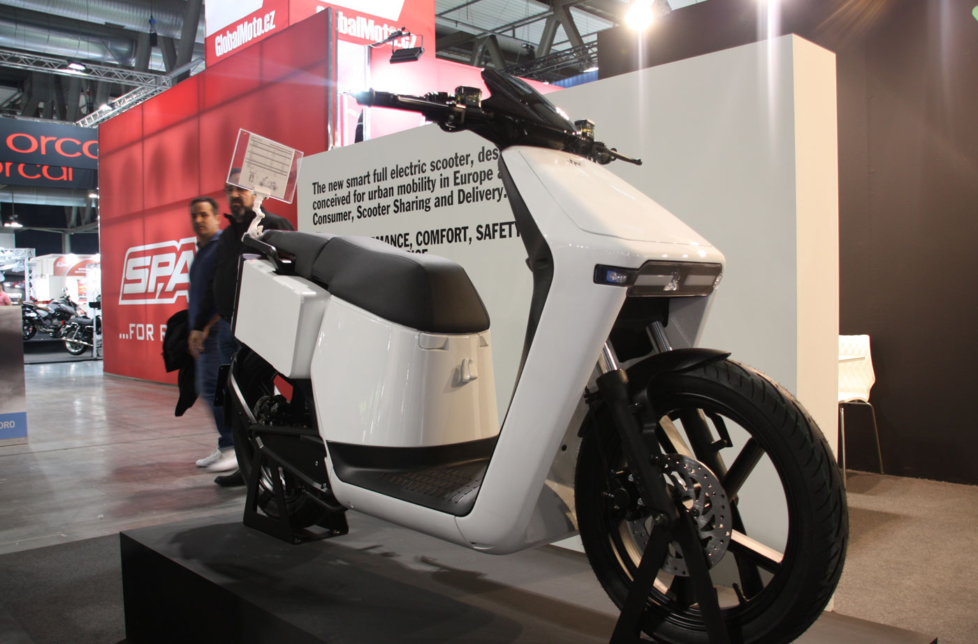 Le scooter électrique de Wow! en première mondiale à EICMA