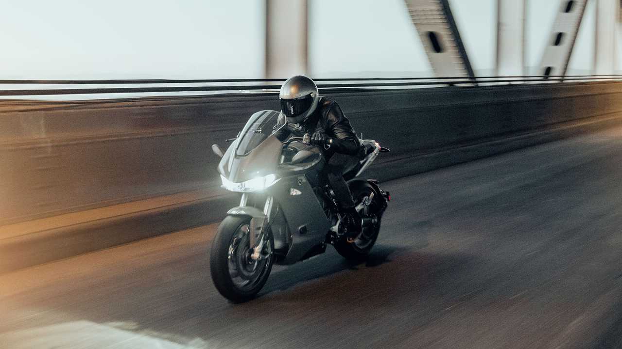 Moto électrique Zero SR/S : images et caractéristiques officielles