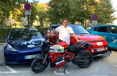 Moto électrique : 6 200 km en 20 jours en roadster Energica