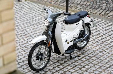 Essai Motron Cubertino : un scooter électrique vintage à petit prix