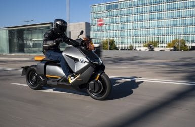 Essai BMW CE 04 : le meilleur des maxi-scooters électriques ?