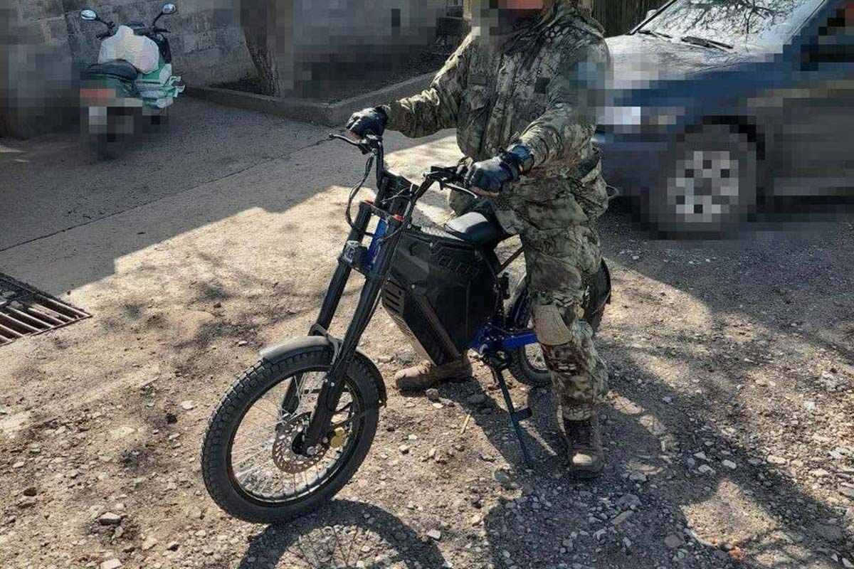 Des motos électriques pour l’armée ukrainienne