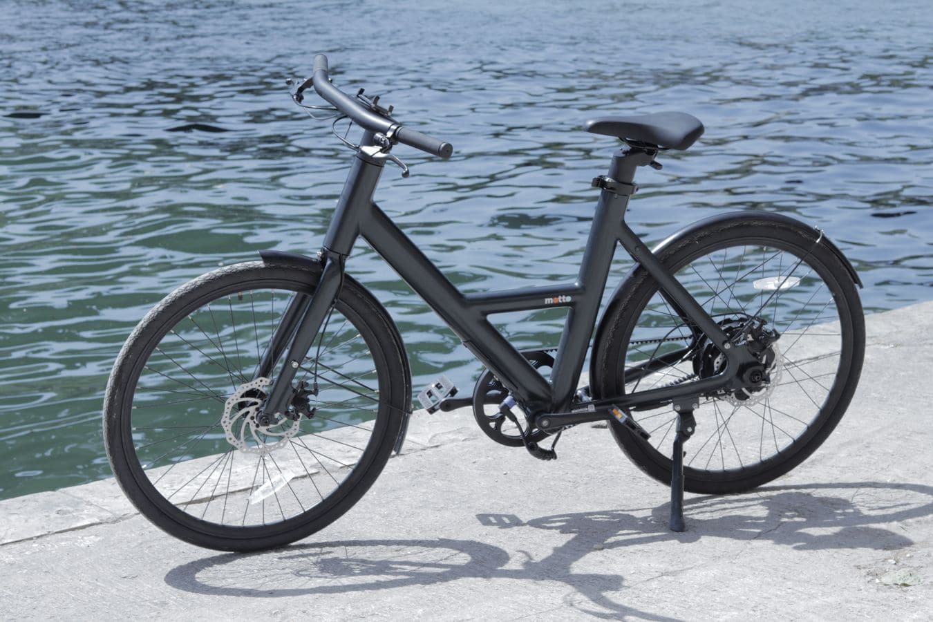 모토 테스트 : 구독으로 새로운 전기 자전거를 타야합니까?