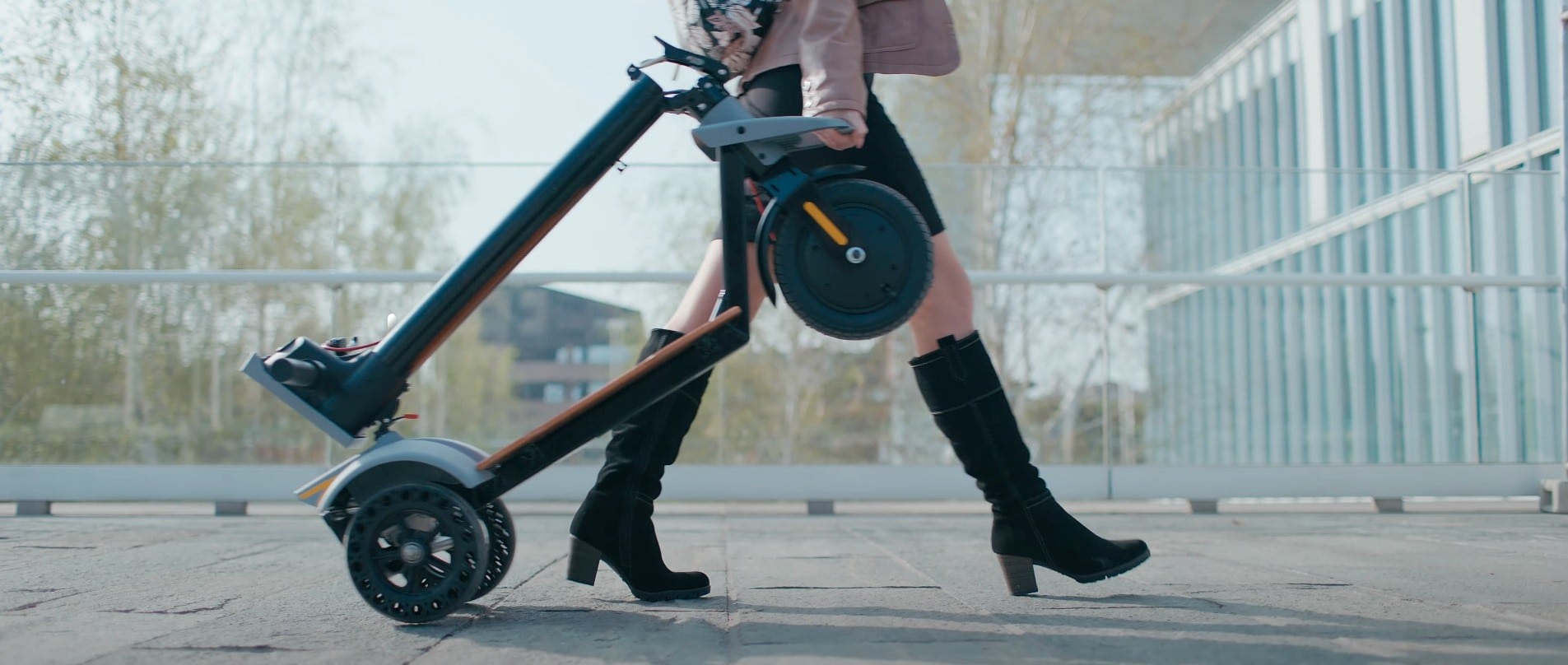 SynoTec - SynoTec vous propose une trottinette lumineuse