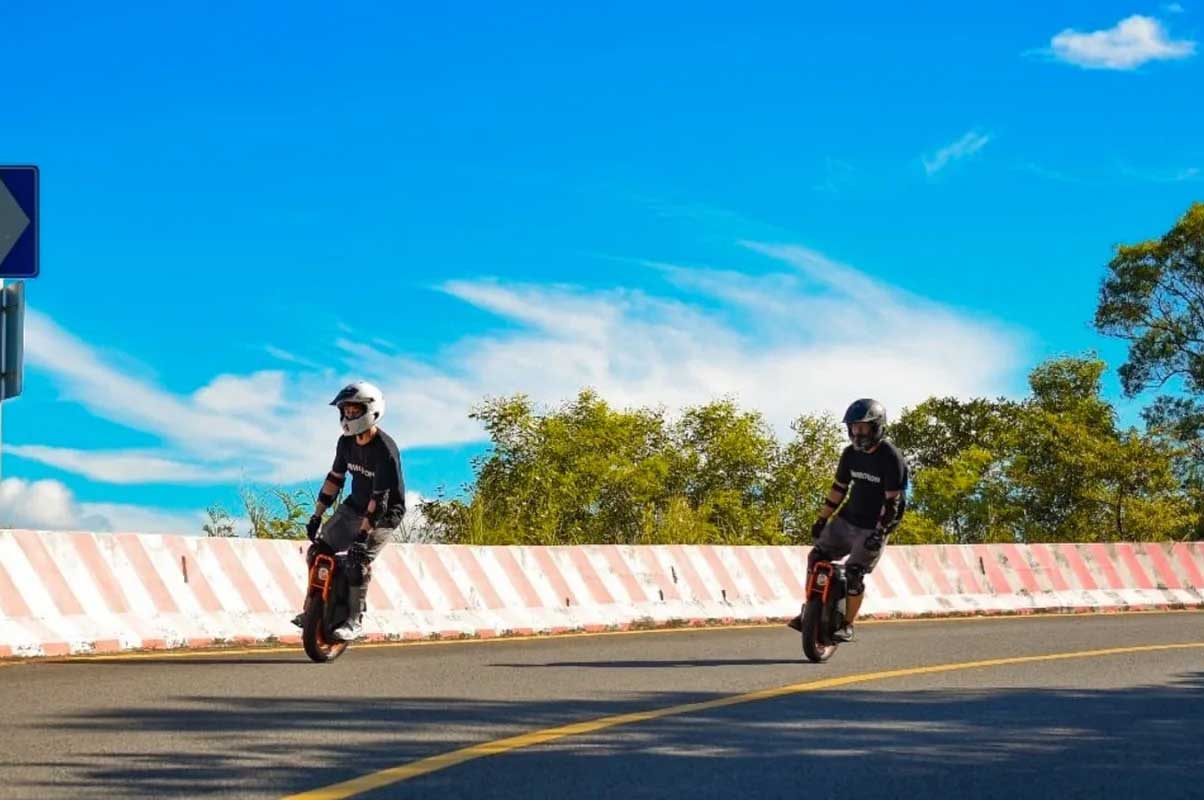 InMotion lance la monoroue électrique la plus rapide au monde — free download