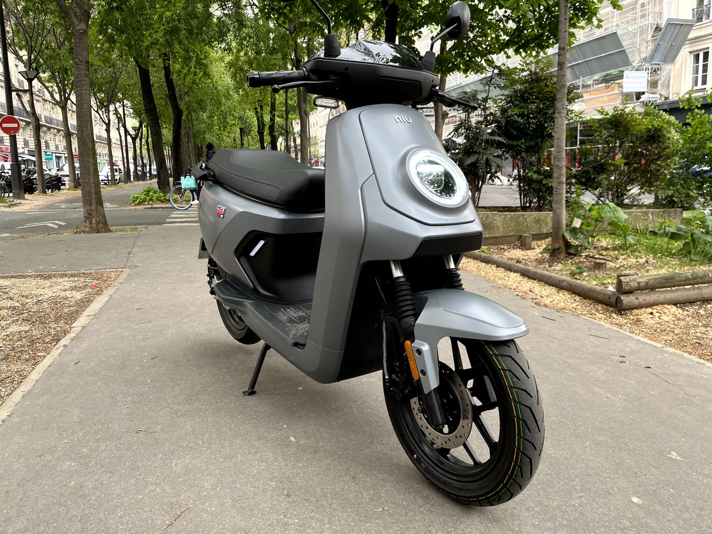 Essai Niu MQi-GT Evo : un scooter 125 électrique agile et efficace