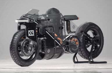 Hydra : cette moto cyberpunk carbure à l’hydrogène