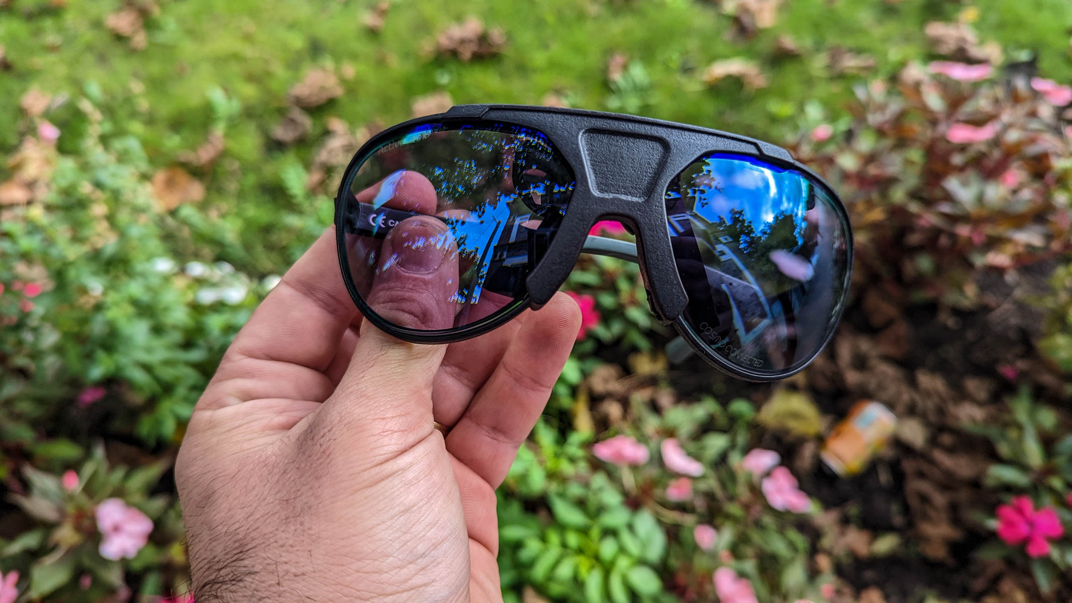 Test Cosmo Vision : pourquoi ces lunettes connectées nous ont déçu -  Cleanrider
