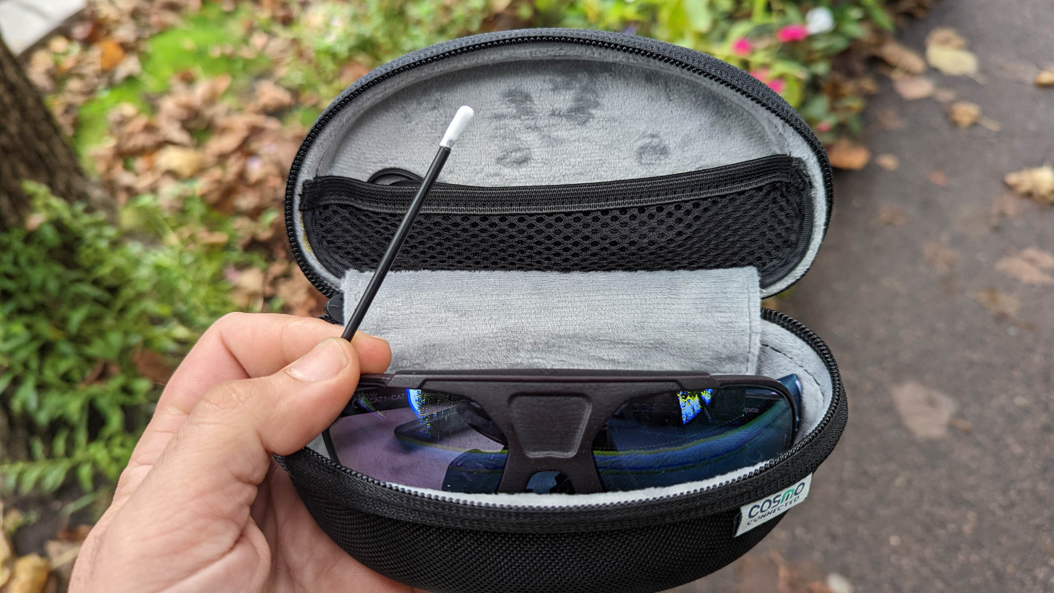 Cosmo Connected - Cosmo Vision - Lunettes Connectées - Smart Glasses AR  pour Vélo et Trottinette - GPS, Compteur Vitesse, Distance et Dénivelé en