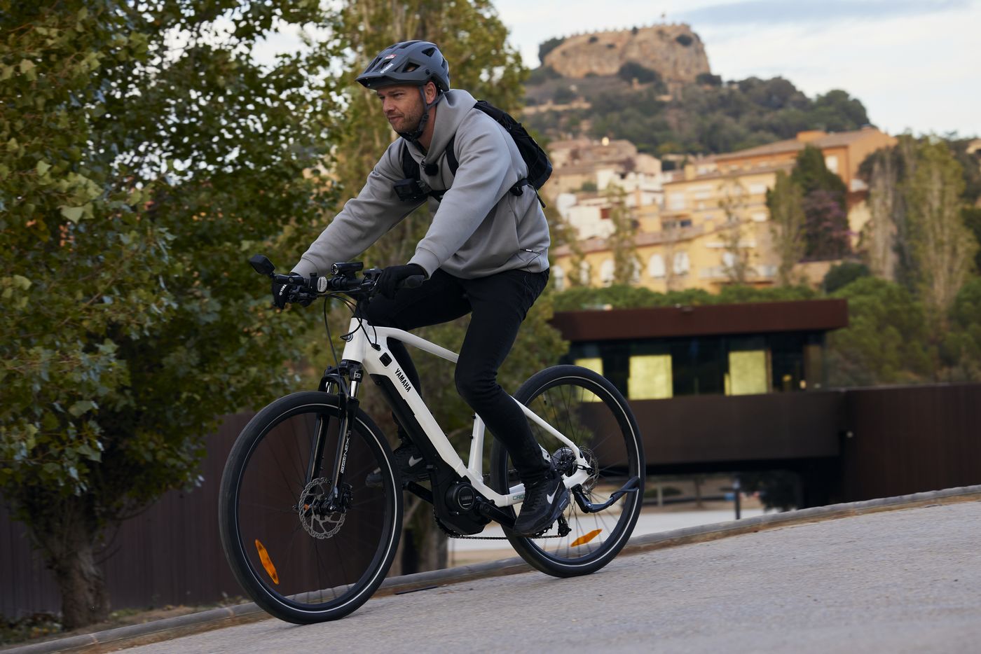 Essai Yamaha CrossCore RC : un vélo électrique taillé pour la ville