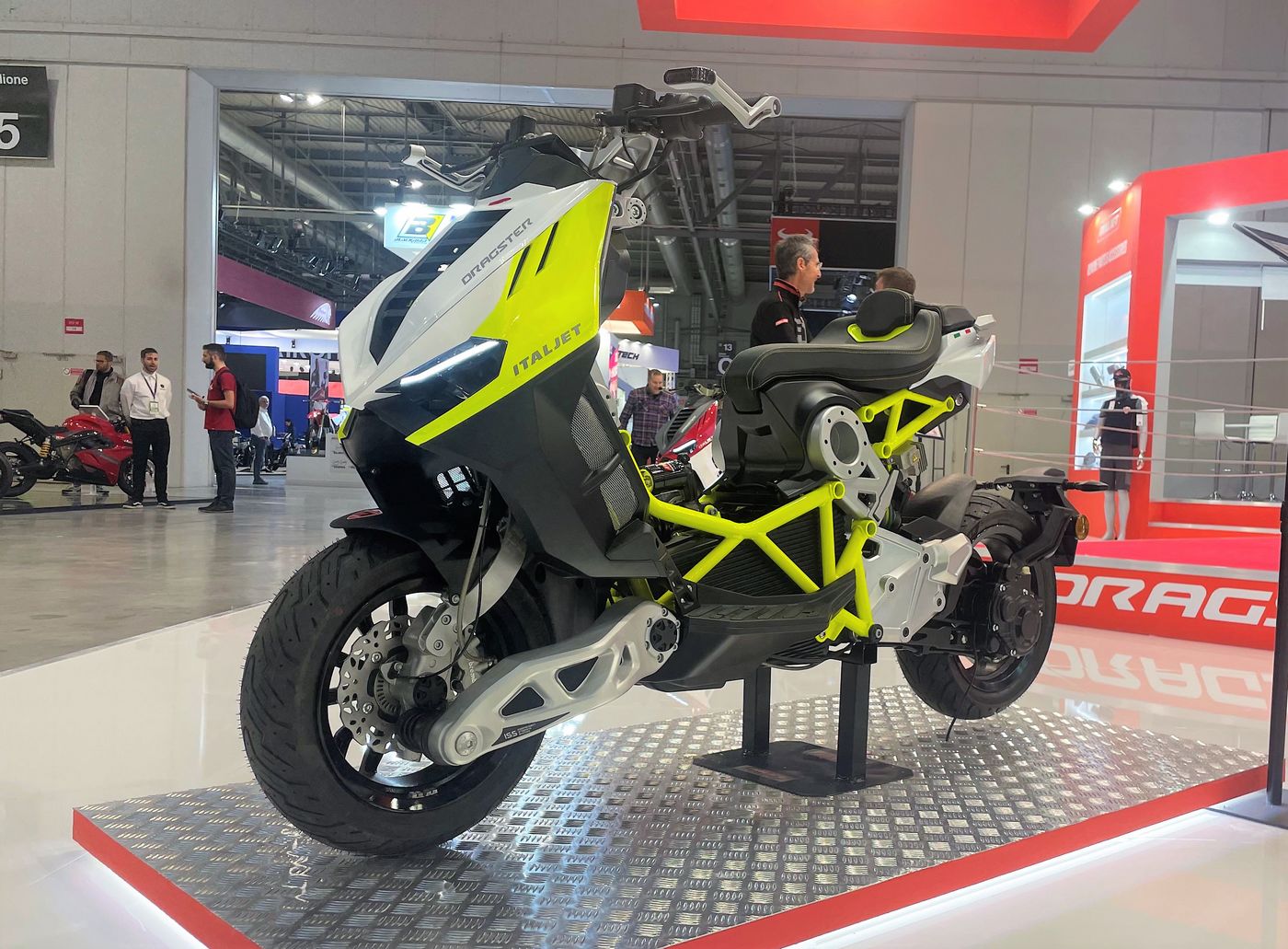 Italjet Dragster #e01 : ce scooter électrique 125 survolté sera lancé en 2023