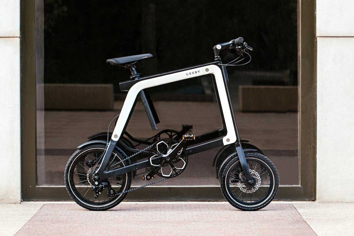 Ultra-léger, ce vélo électrique de poche se plie en 1 seconde chrono !